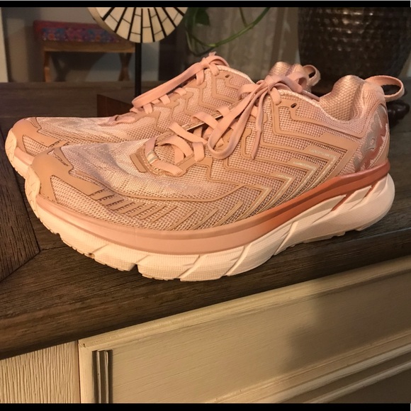 outdoor voices x hoka one one clifton 4